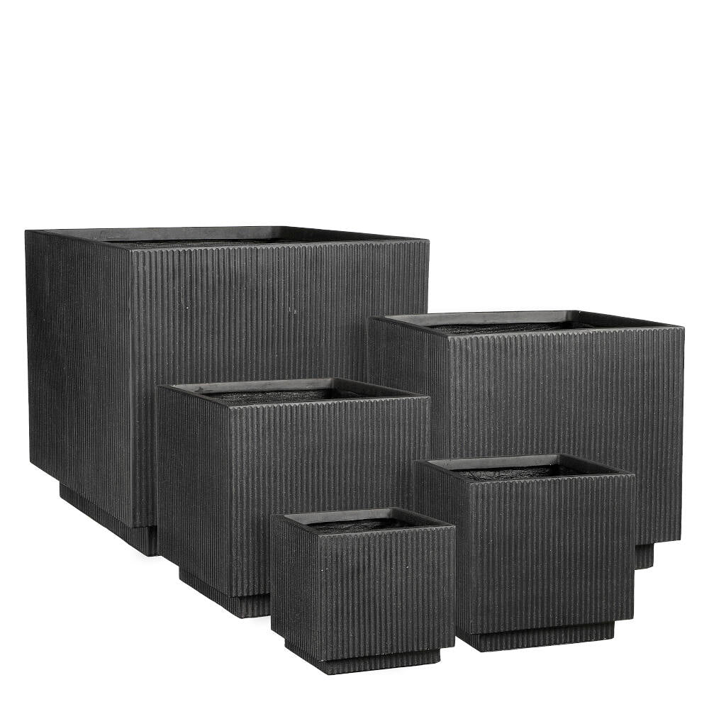Macetero Cuadrado Quito Negro De 25cm