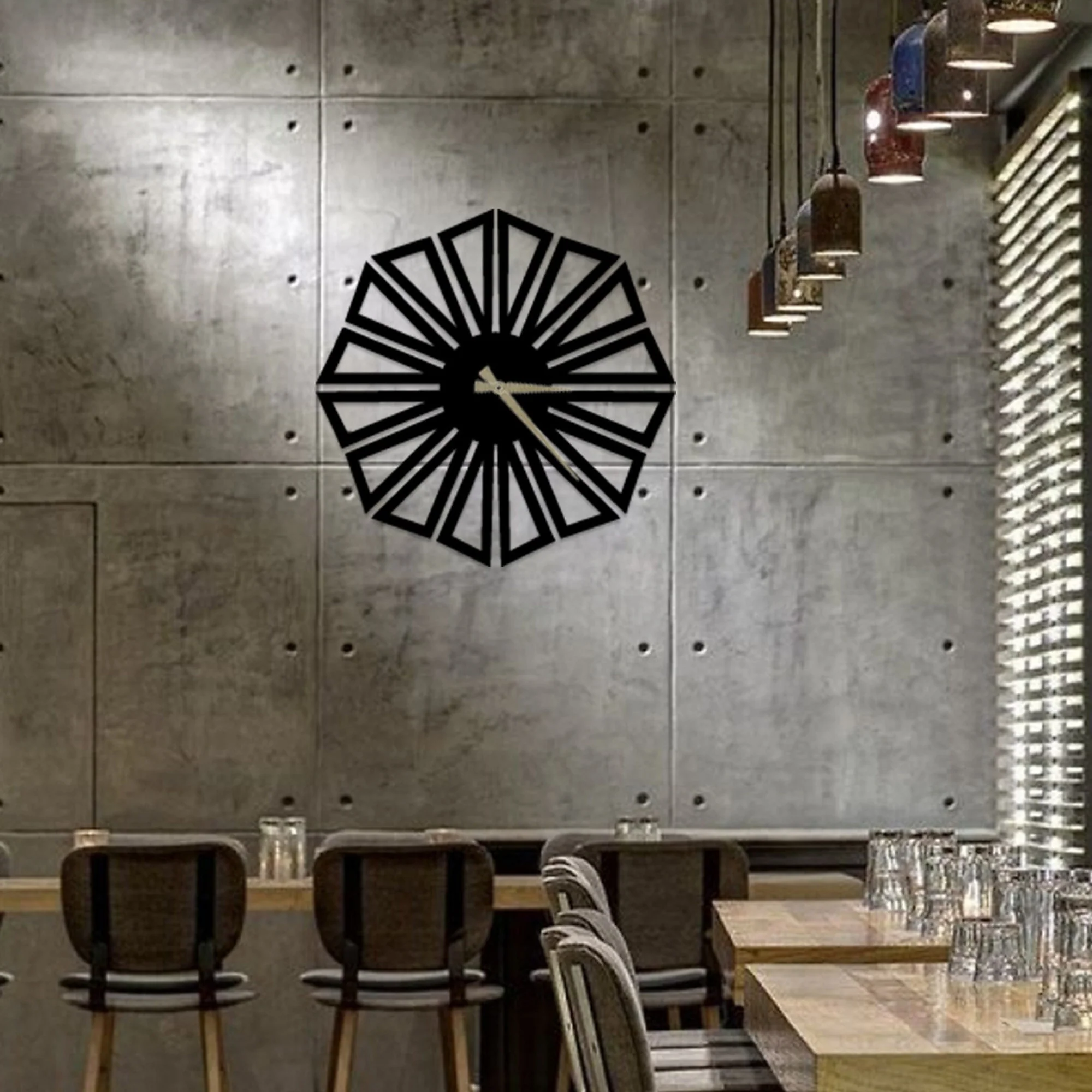 Reloj De Pared Metal Estilo Triángulos - Image 3